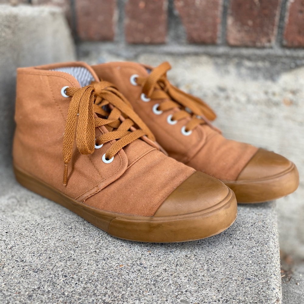 BANGS - Hightop Sneakers